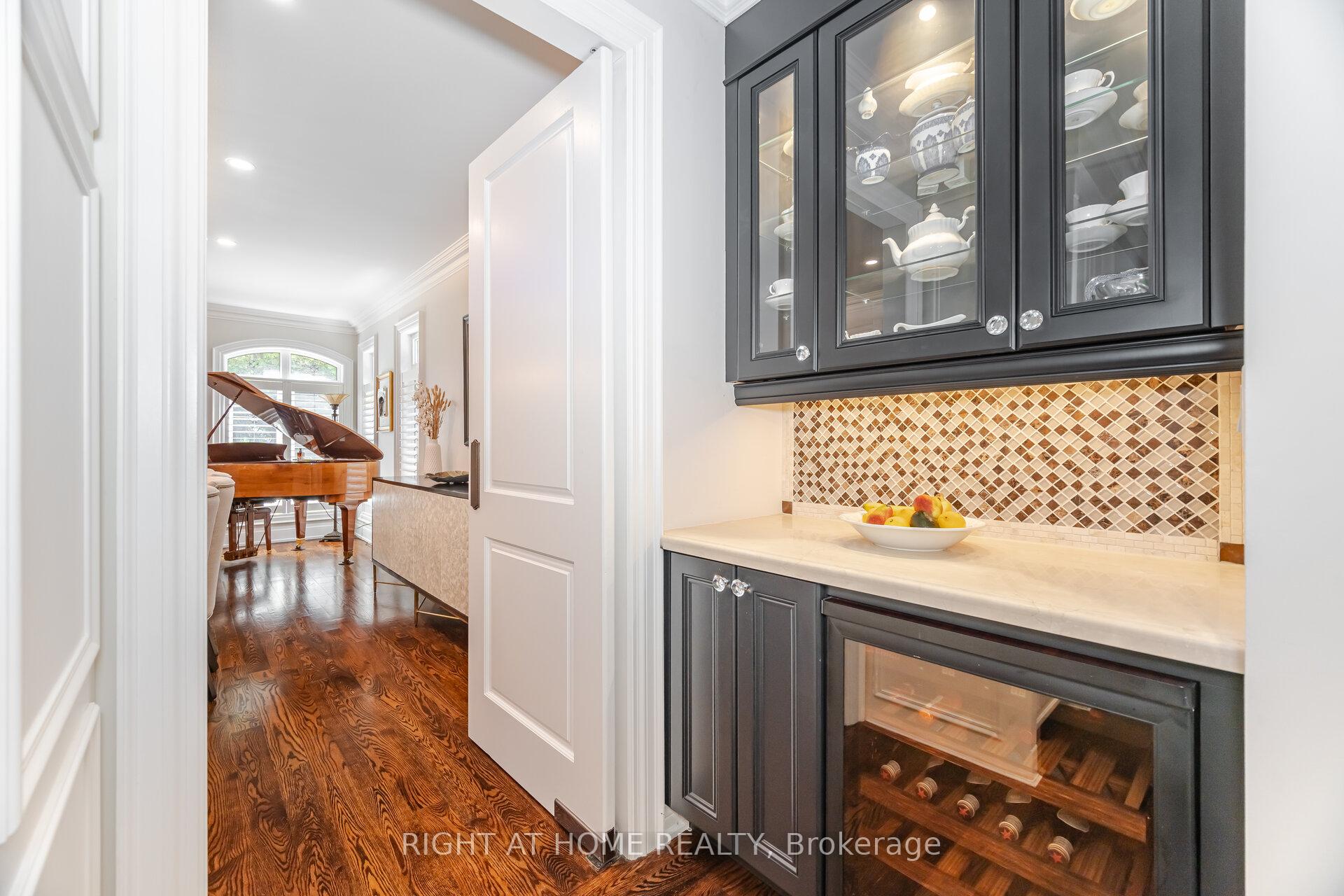 Photo 8 of 58 Johnston Avenue, North York, Lansing-Westgate — HOMEH