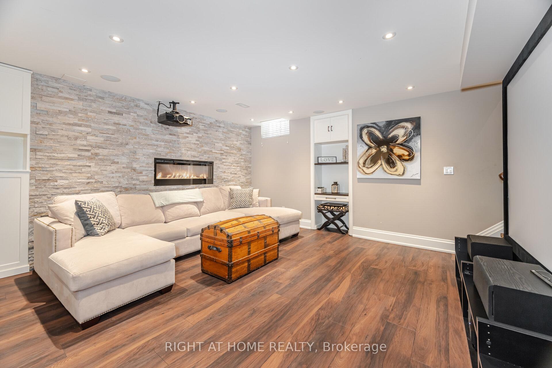 Photo 18 of 58 Johnston Avenue, North York, Lansing-Westgate — HOMEH