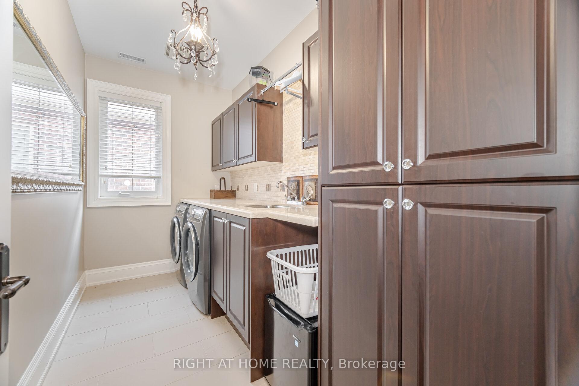 Photo 19 of 58 Johnston Avenue, North York, Lansing-Westgate — HOMEH