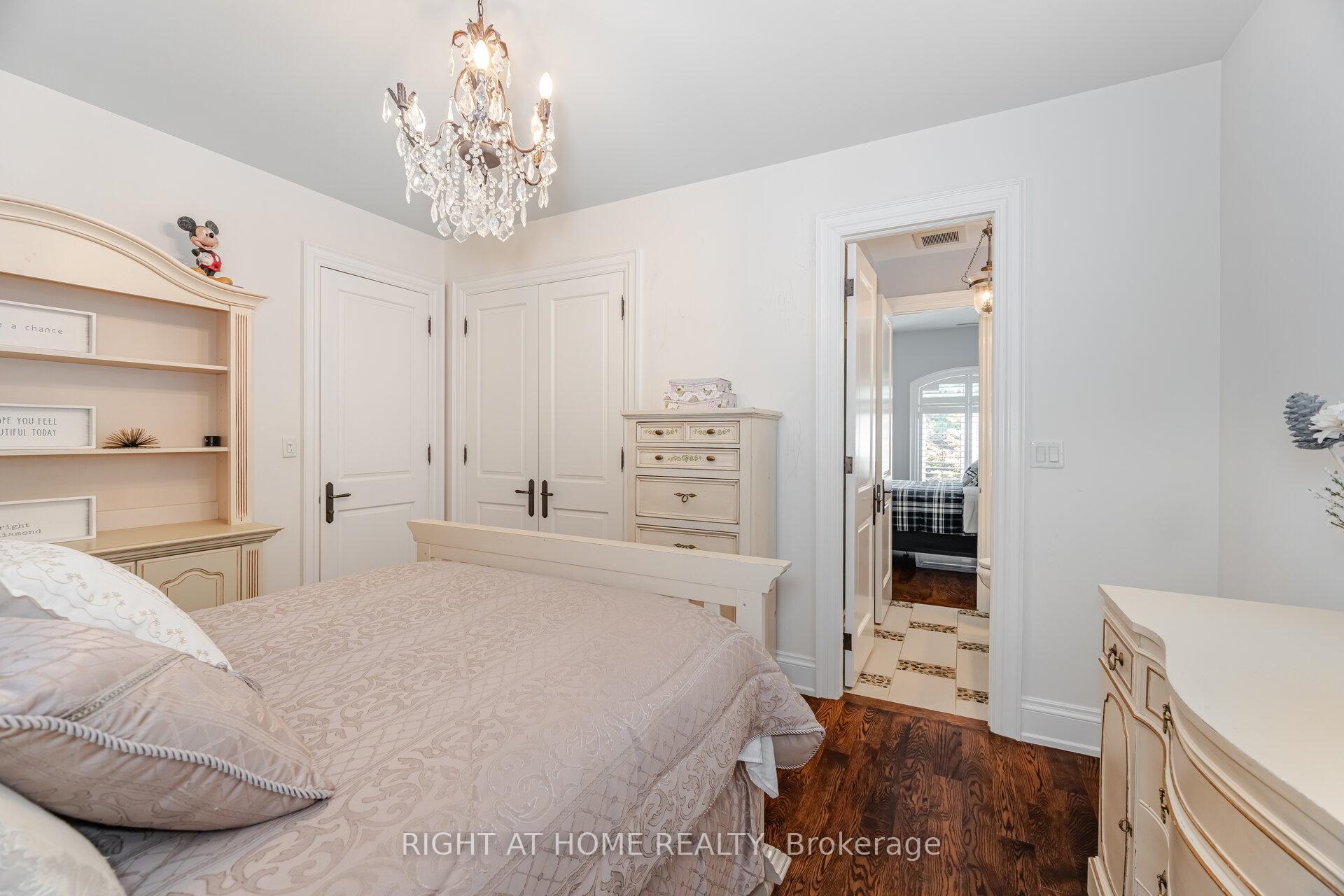 Photo 24 of 58 Johnston Avenue, North York, Lansing-Westgate — HOMEH