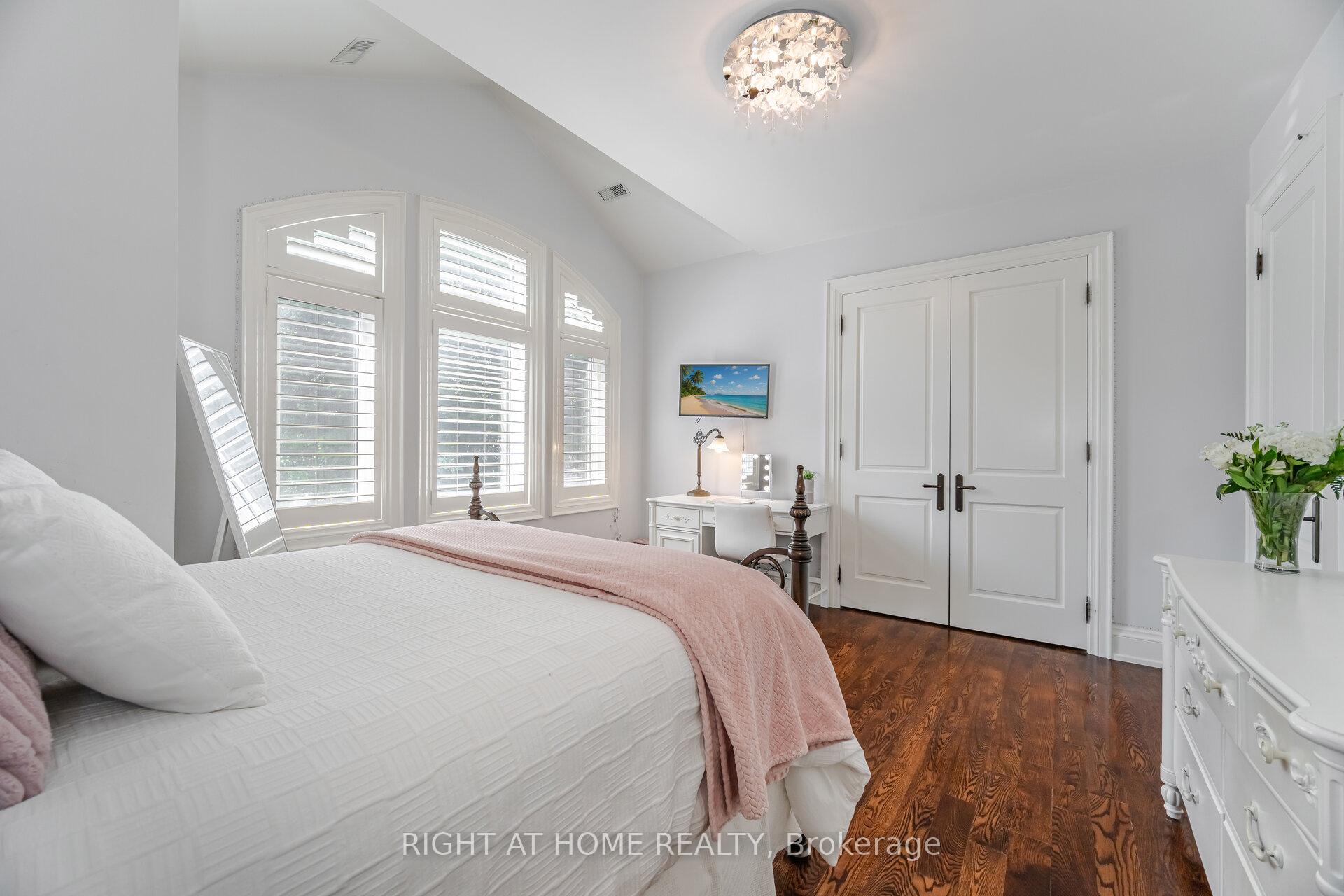 Photo 27 of 58 Johnston Avenue, North York, Lansing-Westgate — HOMEH