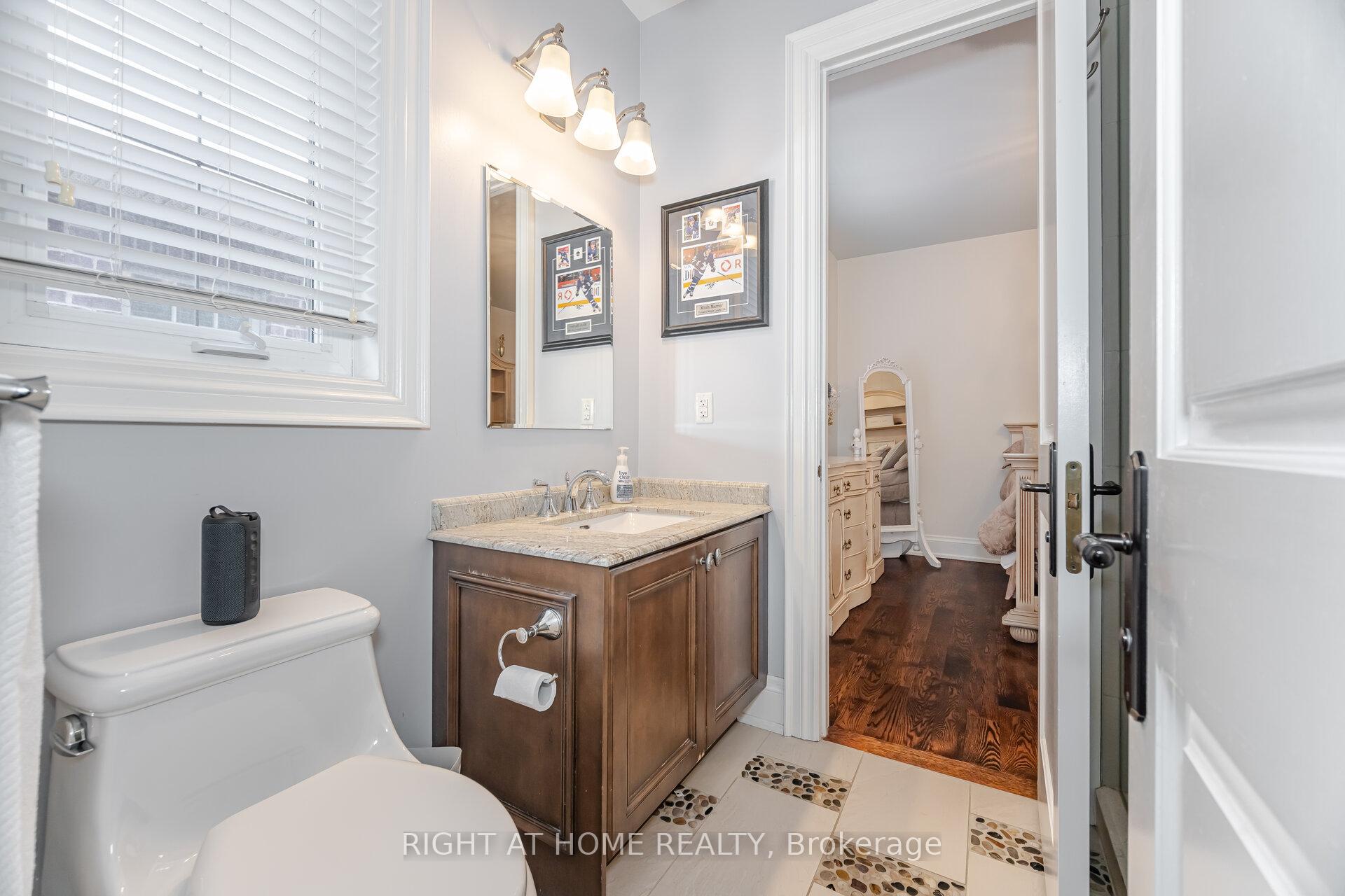 Photo 29 of 58 Johnston Avenue, North York, Lansing-Westgate — HOMEH