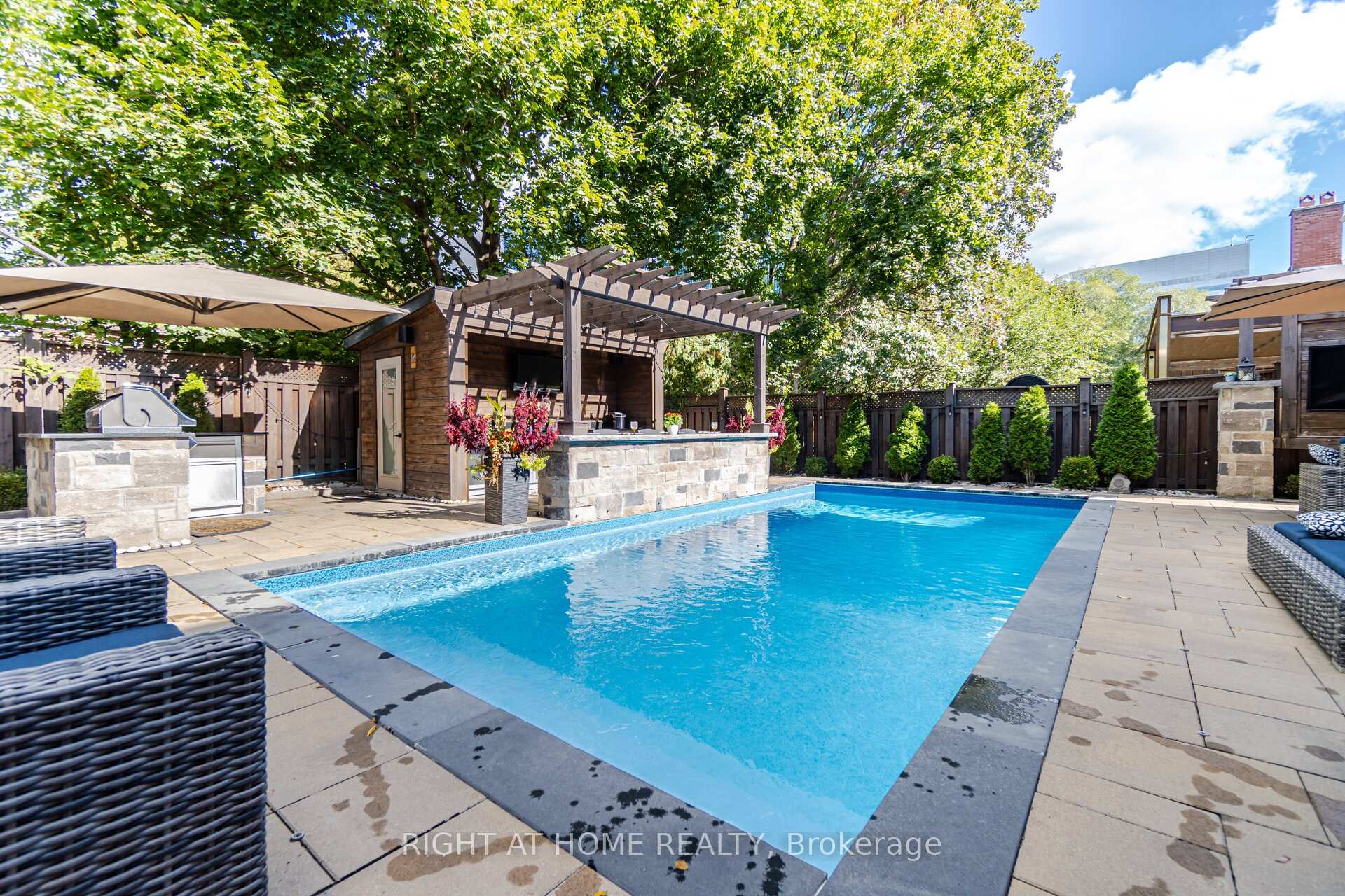 Photo 31 of 58 Johnston Avenue, North York, Lansing-Westgate — HOMEH