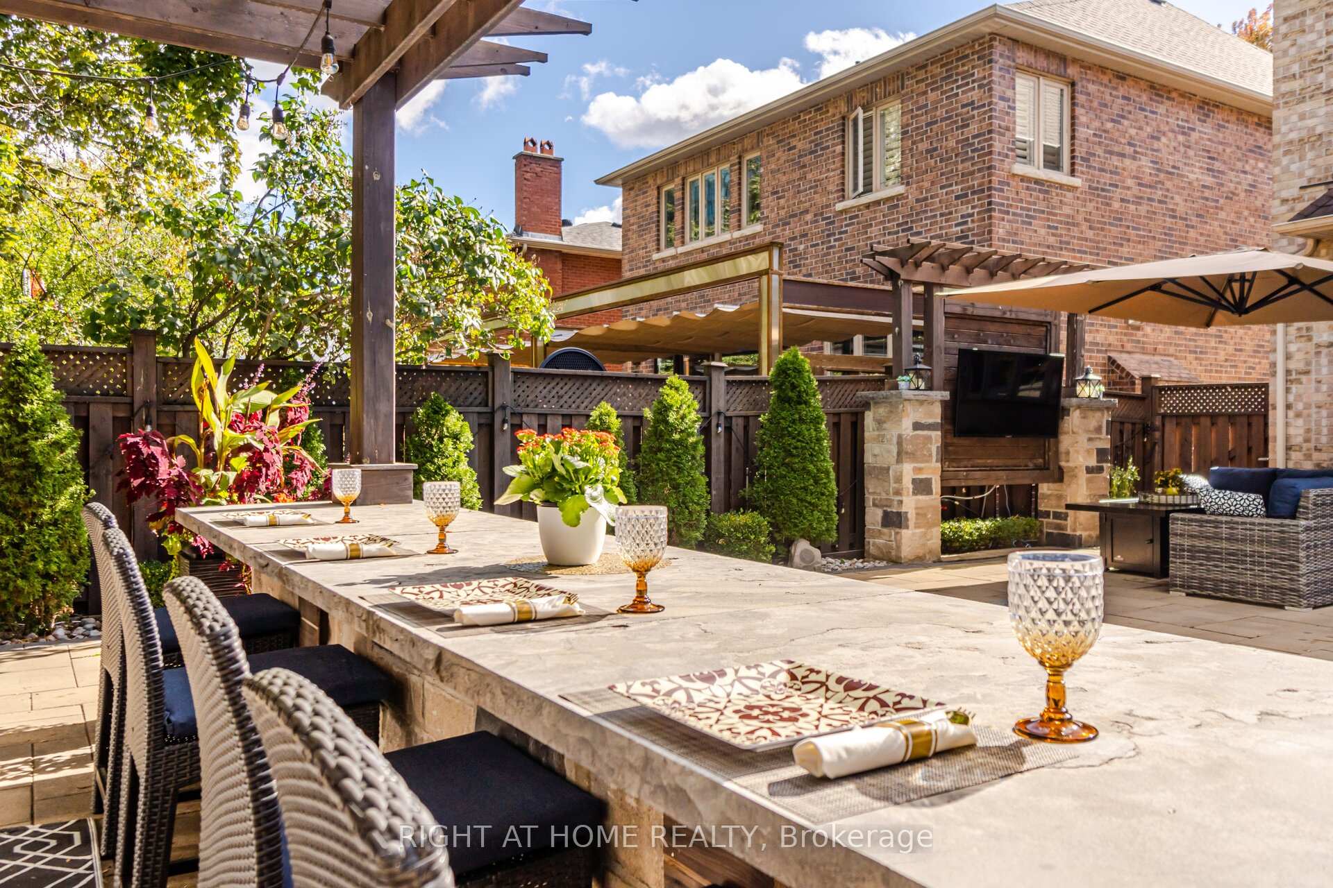 Photo 34 of 58 Johnston Avenue, North York, Lansing-Westgate — HOMEH