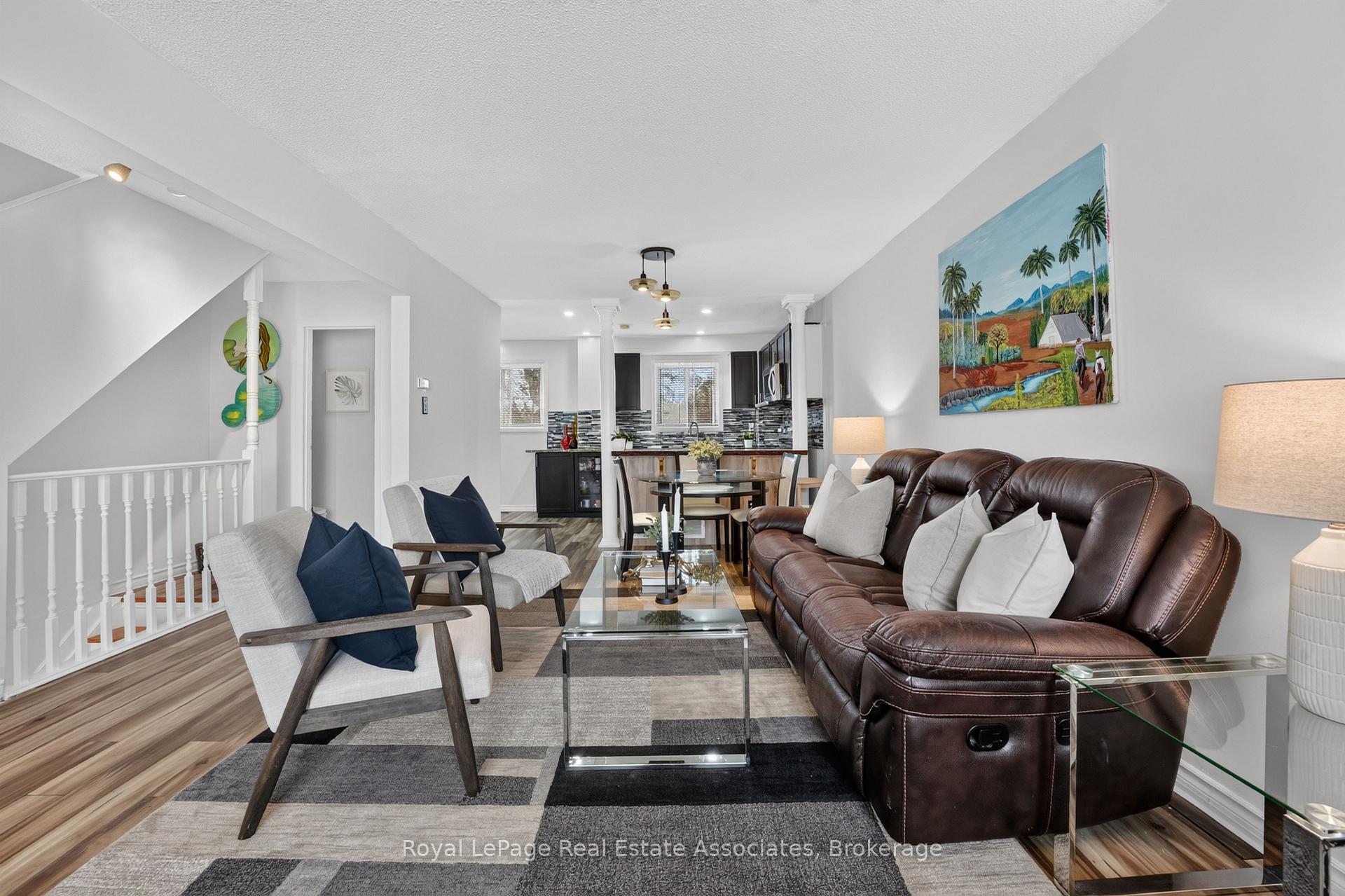 Photo 5 of 6 Ellerslie Road, Brampton, Southgate — HOMEH