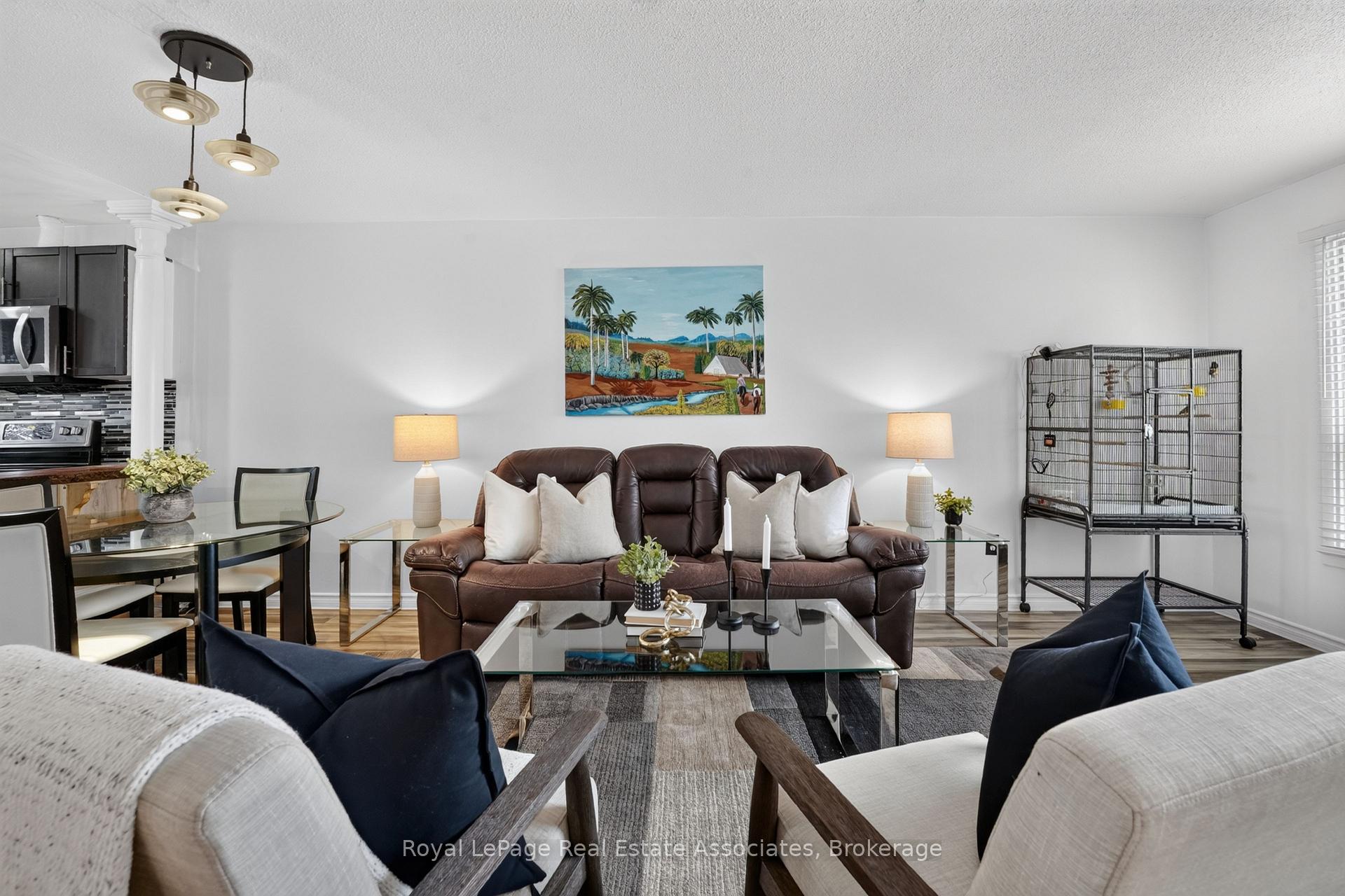 Photo 7 of 6 Ellerslie Road, Brampton, Southgate — HOMEH