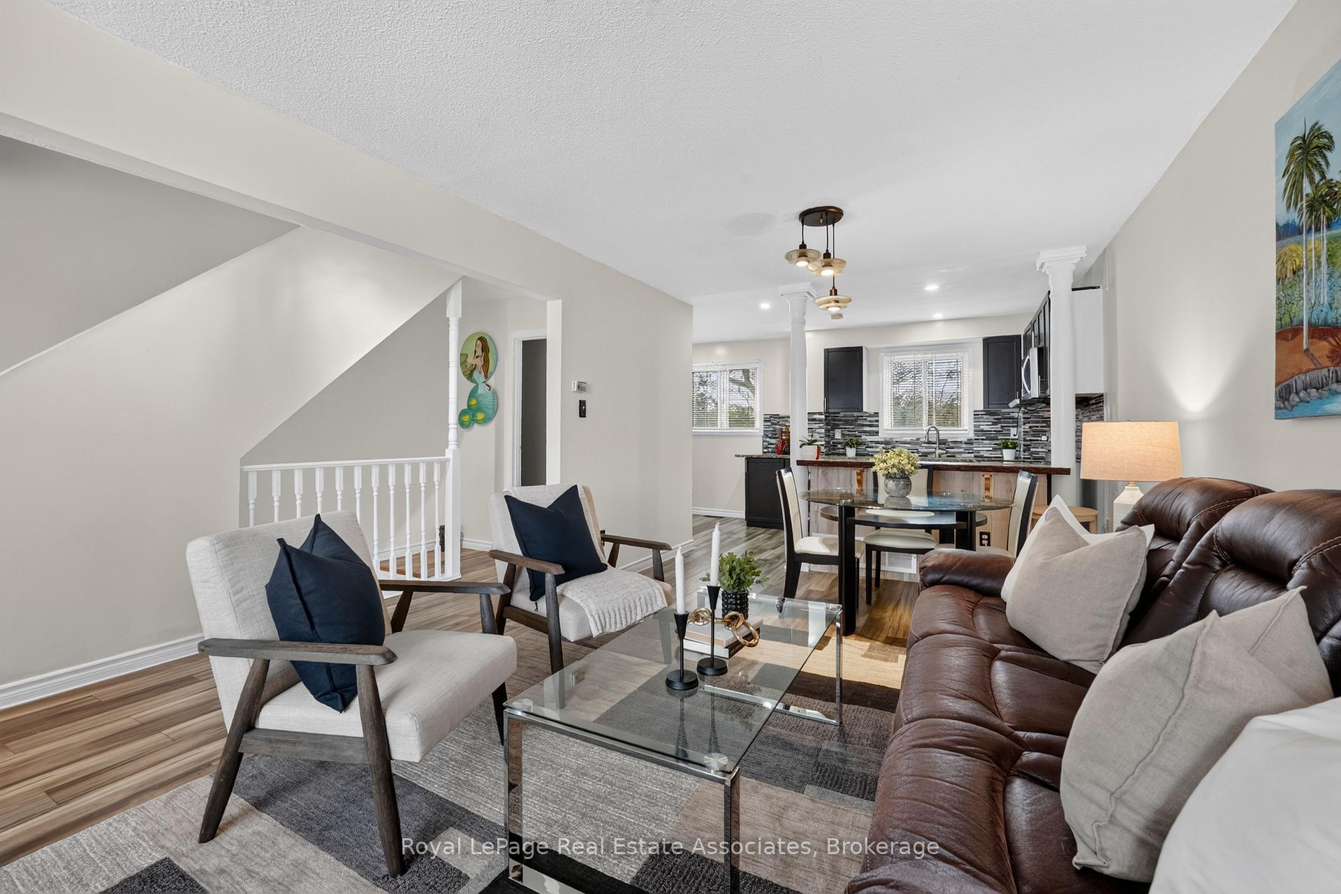 Photo 8 of 6 Ellerslie Road, Brampton, Southgate — HOMEH