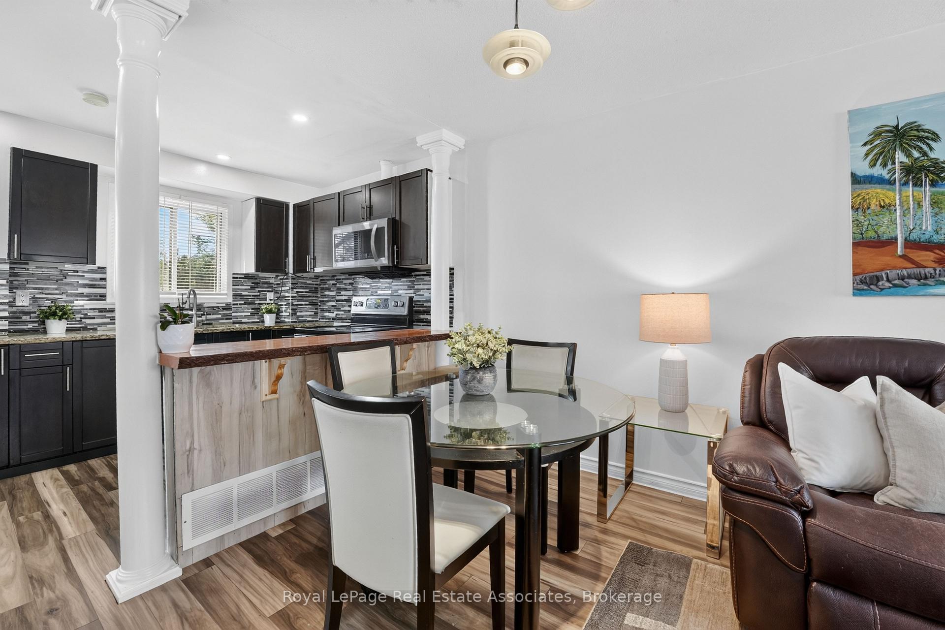 Photo 10 of 6 Ellerslie Road, Brampton, Southgate — HOMEH
