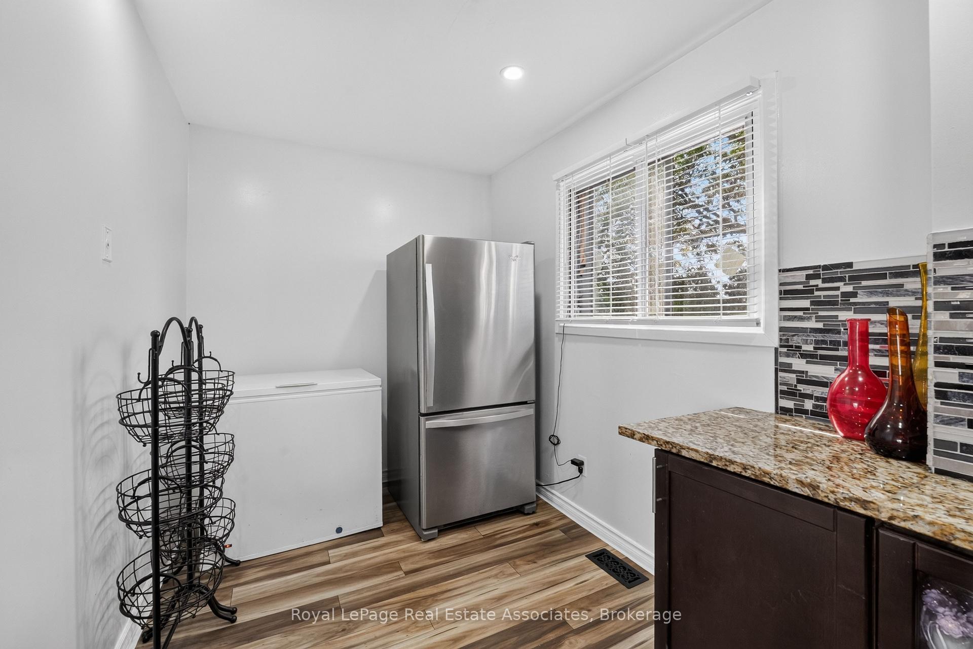 Photo 14 of 6 Ellerslie Road, Brampton, Southgate — HOMEH