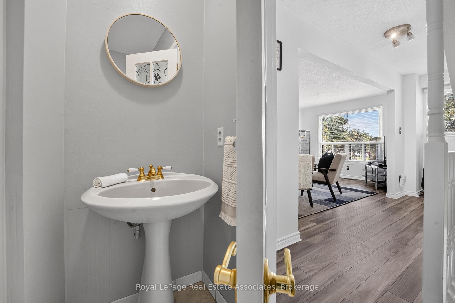 Photo 16 of 6 Ellerslie Road, Brampton, Southgate — HOMEH