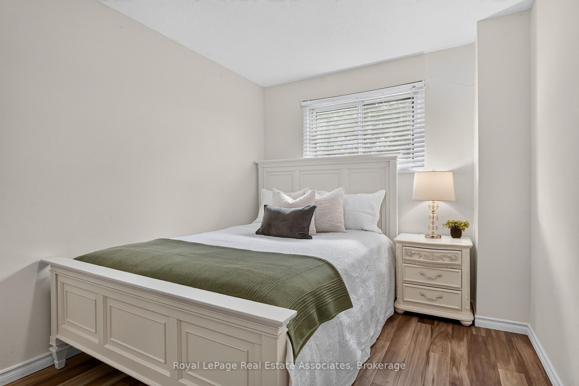 Photo 24 of 6 Ellerslie Road, Brampton, Southgate — HOMEH