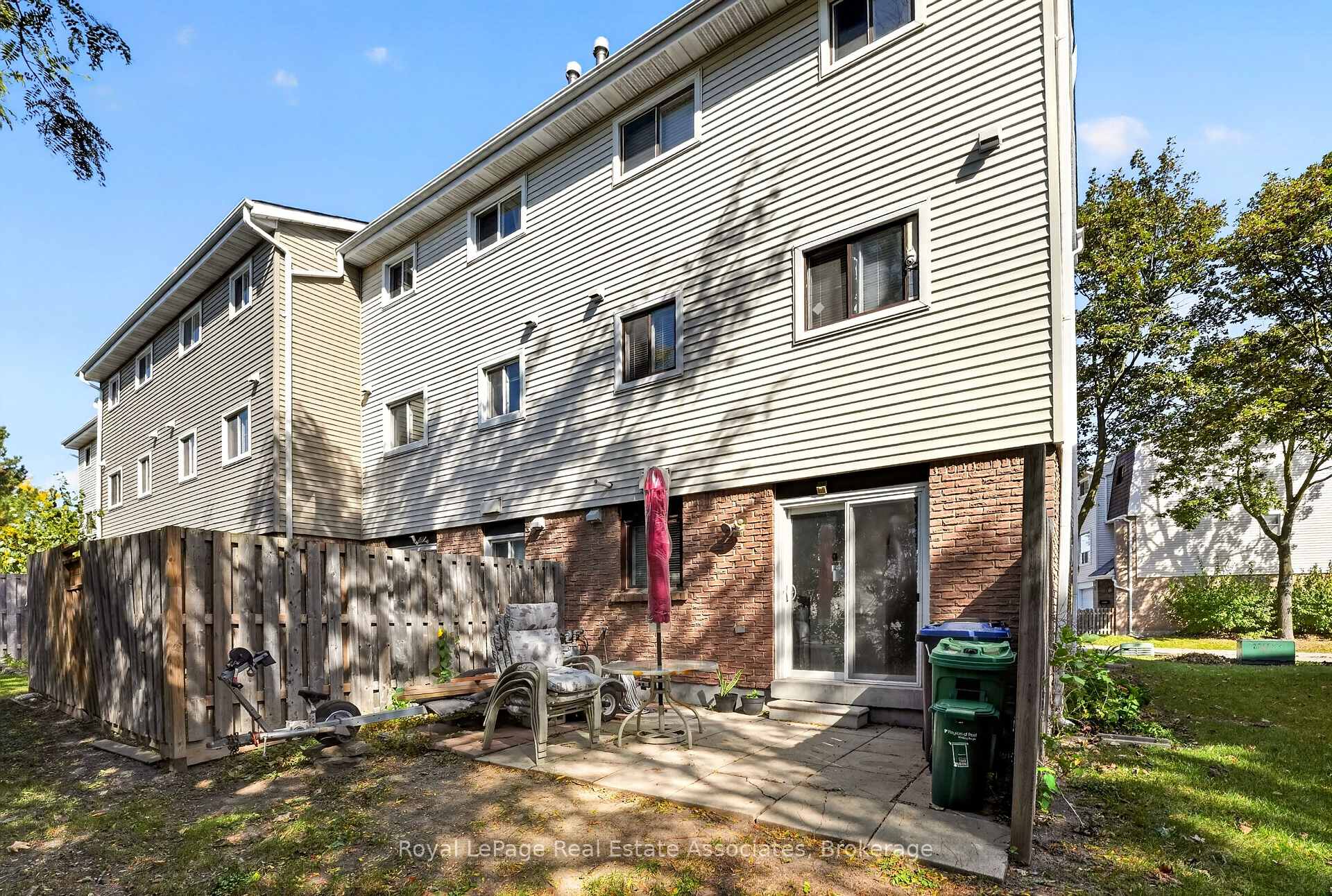 Photo 36 of 6 Ellerslie Road, Brampton, Southgate — HOMEH