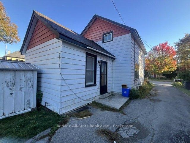 Photo 2 of 485 Mark Street, Peterborough, Ashburnham Ward 4 — HOMEH
