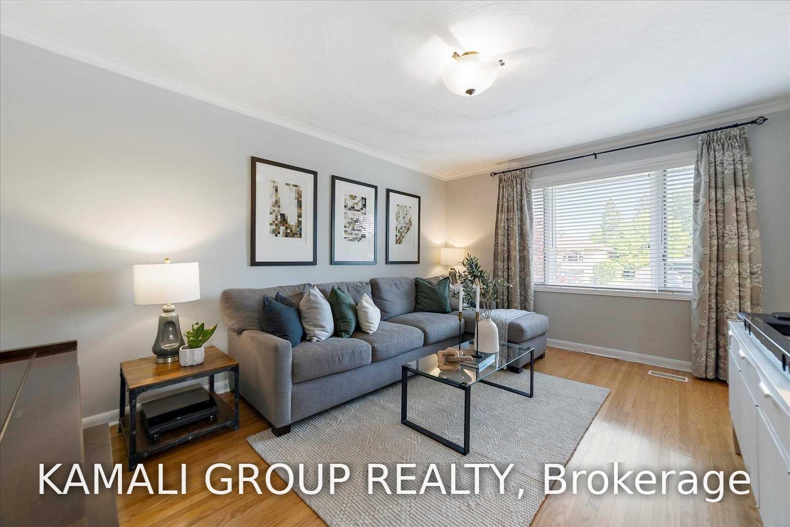 Photo of Unit MAIN, 714 Gilbert Street W