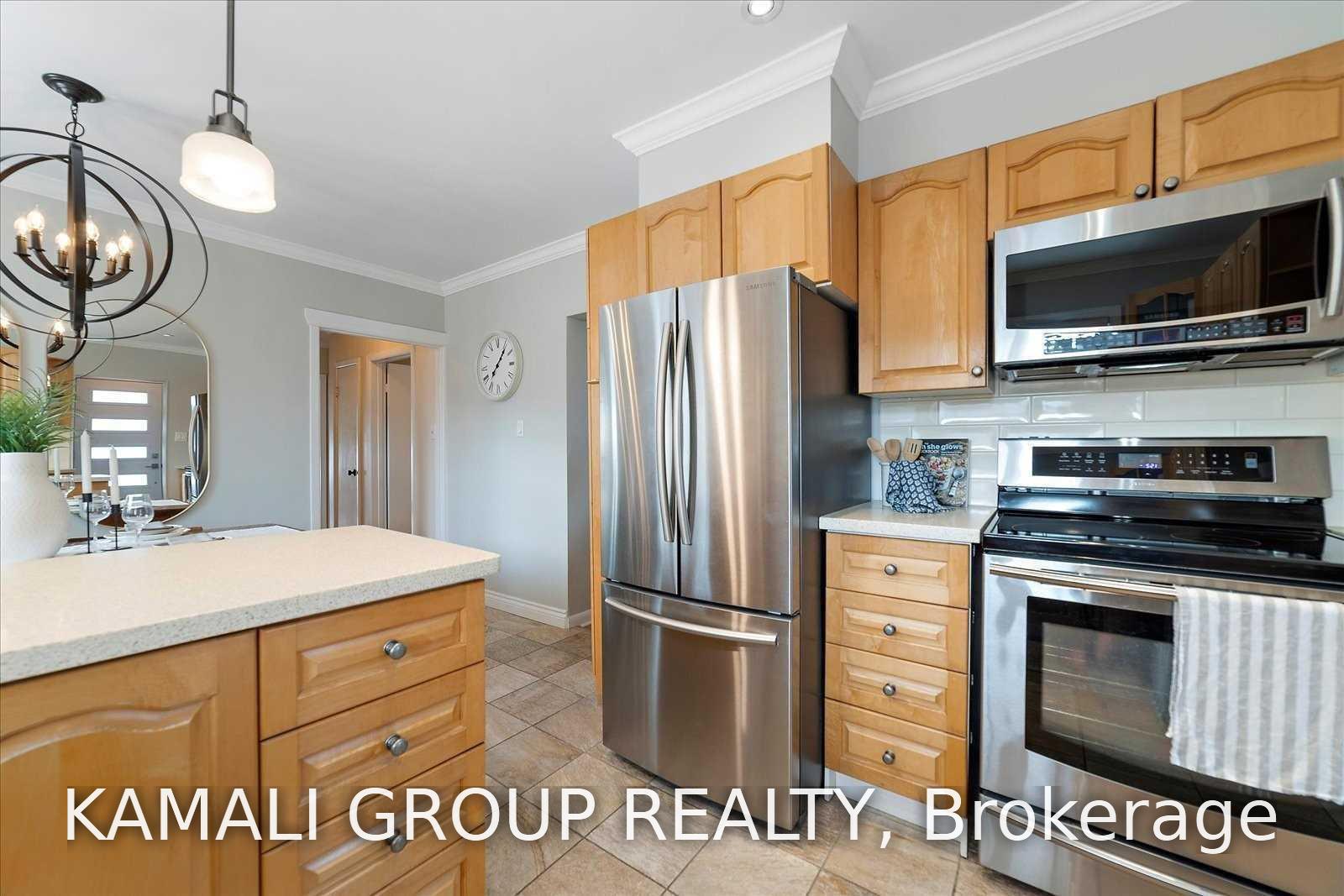 Photo 9 of Unit MAIN, 714 Gilbert Street W, Whitby, Downtown Whitby — HOMEH