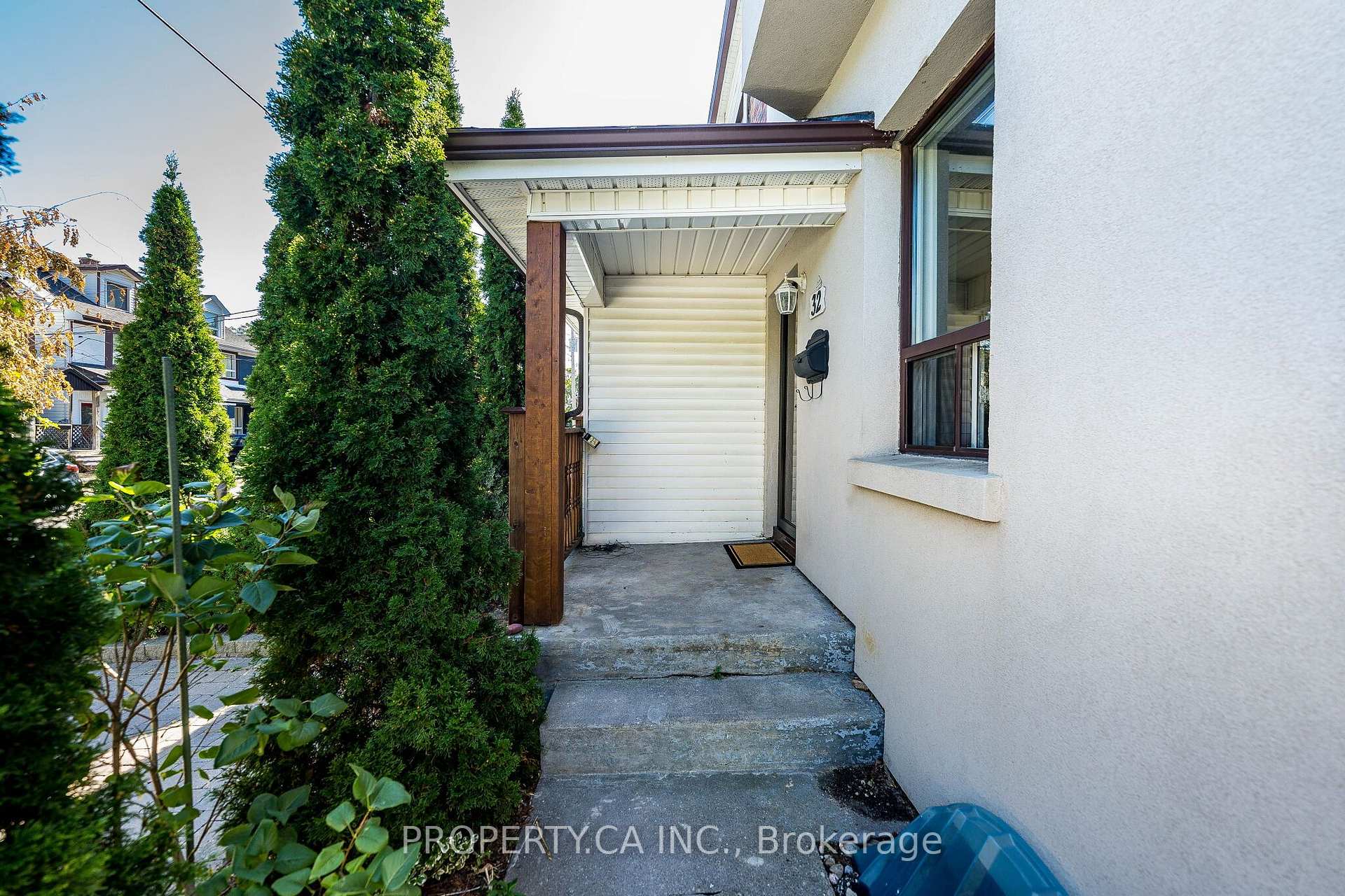 Photo 7 of 32 Frankdale Avenue, Toronto, Danforth Village-East York — HOMEH
