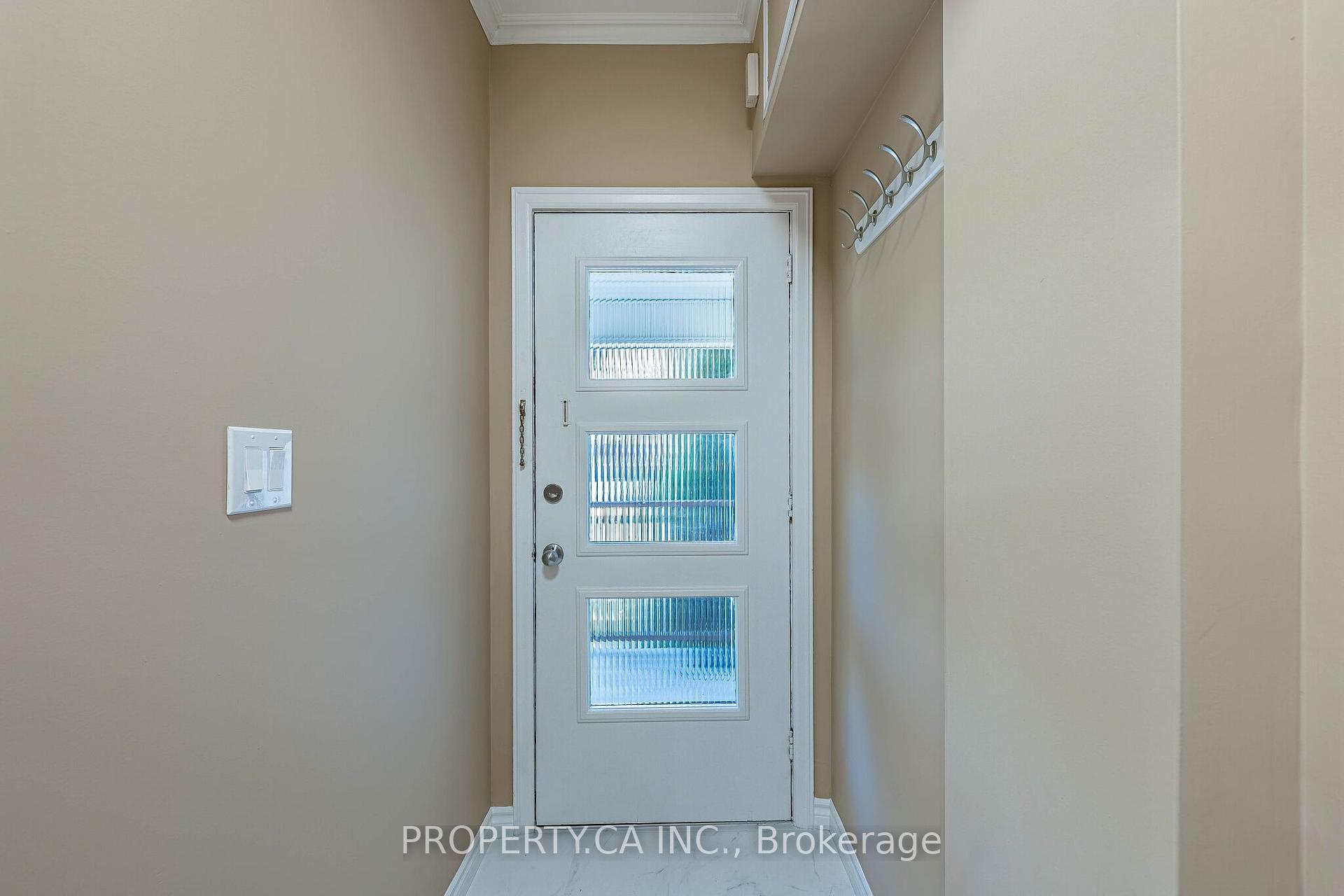 Photo 8 of 32 Frankdale Avenue, Toronto, Danforth Village-East York — HOMEH