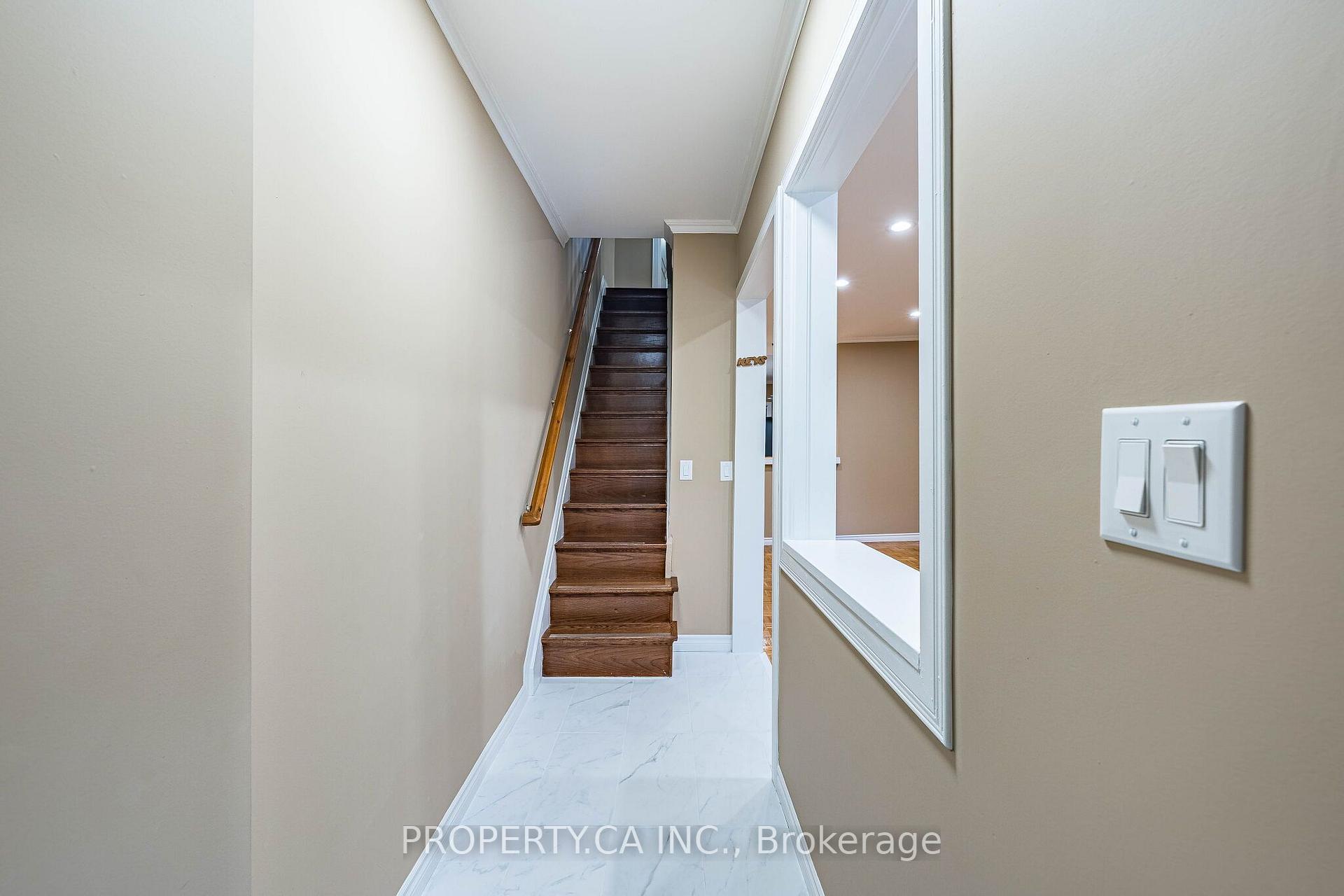 Photo 9 of 32 Frankdale Avenue, Toronto, Danforth Village-East York — HOMEH