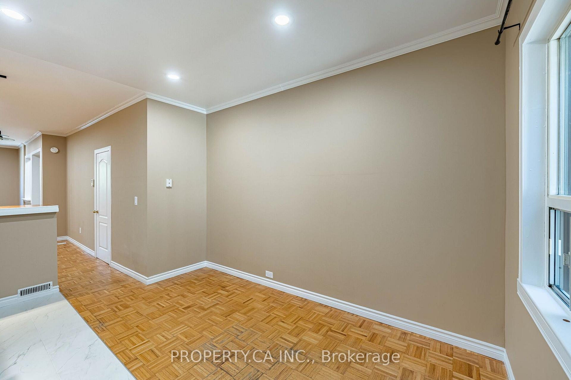 Photo 23 of 32 Frankdale Avenue, Toronto, Danforth Village-East York — HOMEH