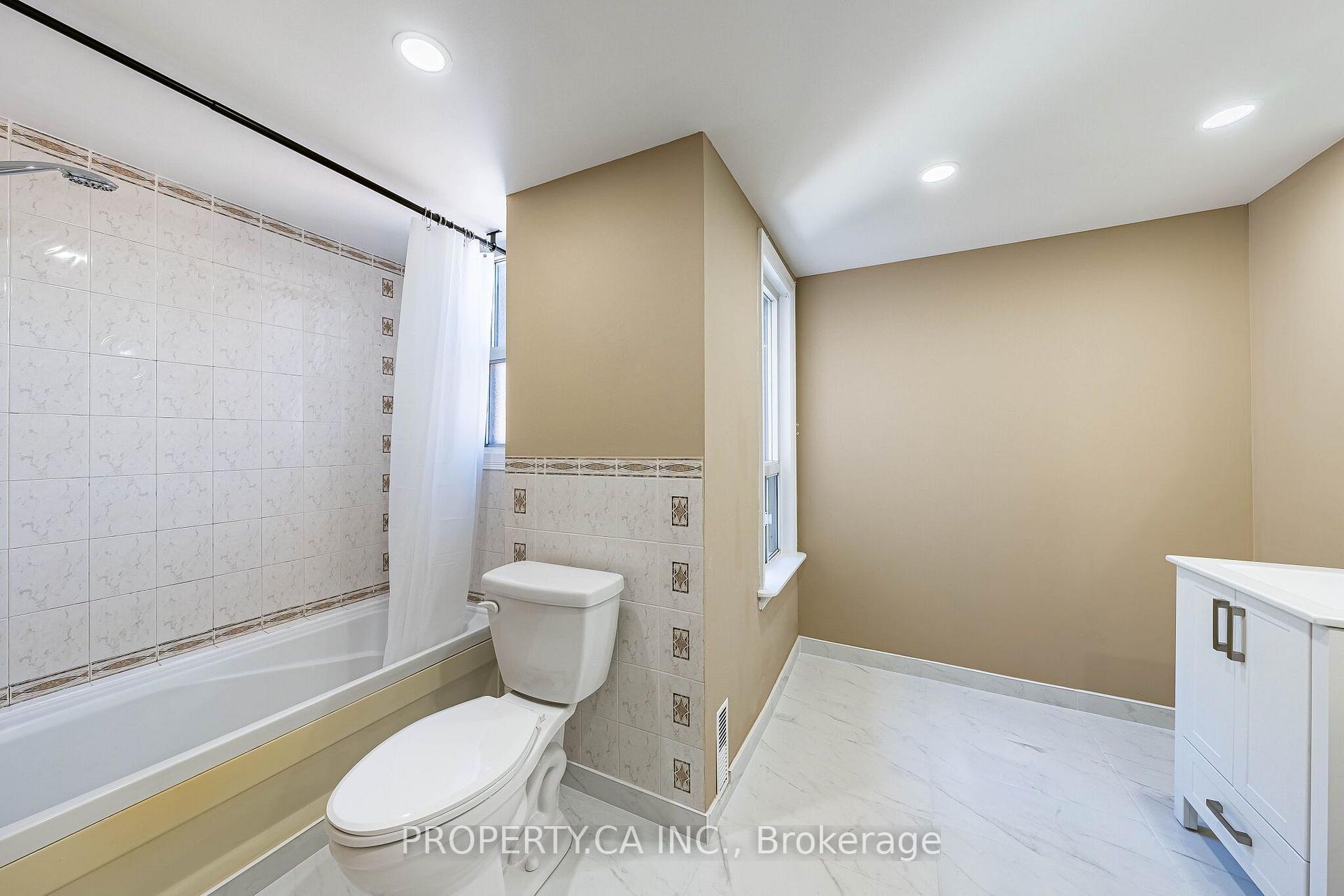 Photo 35 of 32 Frankdale Avenue, Toronto, Danforth Village-East York — HOMEH