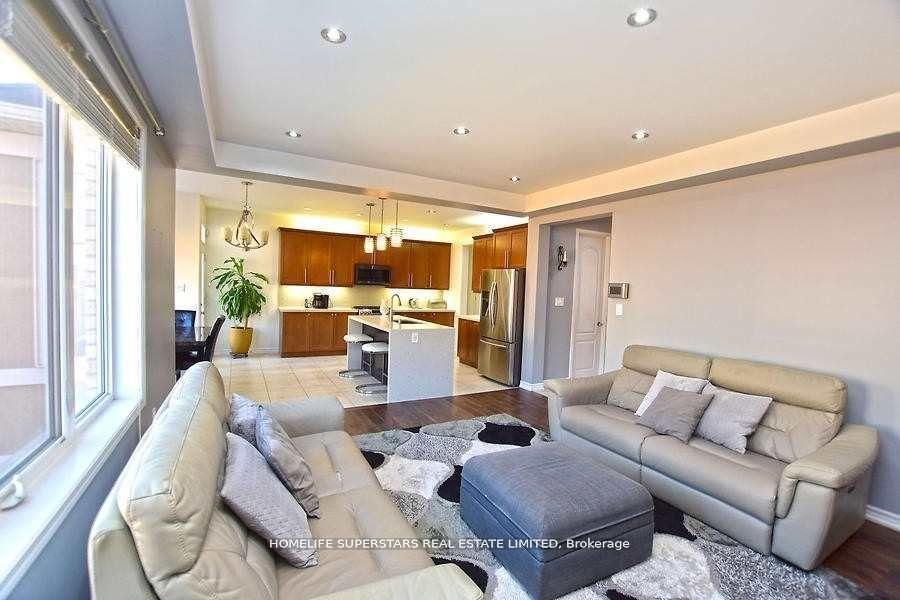Photo 9 of 63 Enford Crescent, Brampton, Northwest Brampton — HOMEH