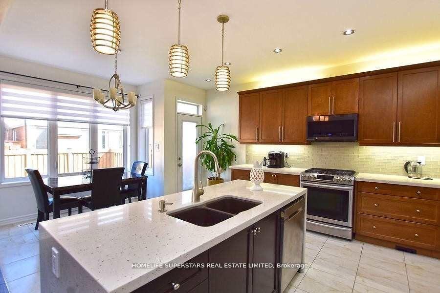 Photo 11 of 63 Enford Crescent, Brampton, Northwest Brampton — HOMEH