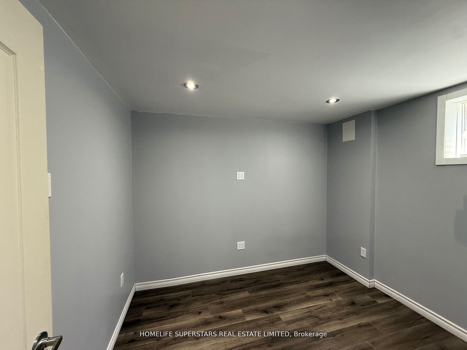 Photo 32 of 63 Enford Crescent, Brampton, Northwest Brampton — HOMEH