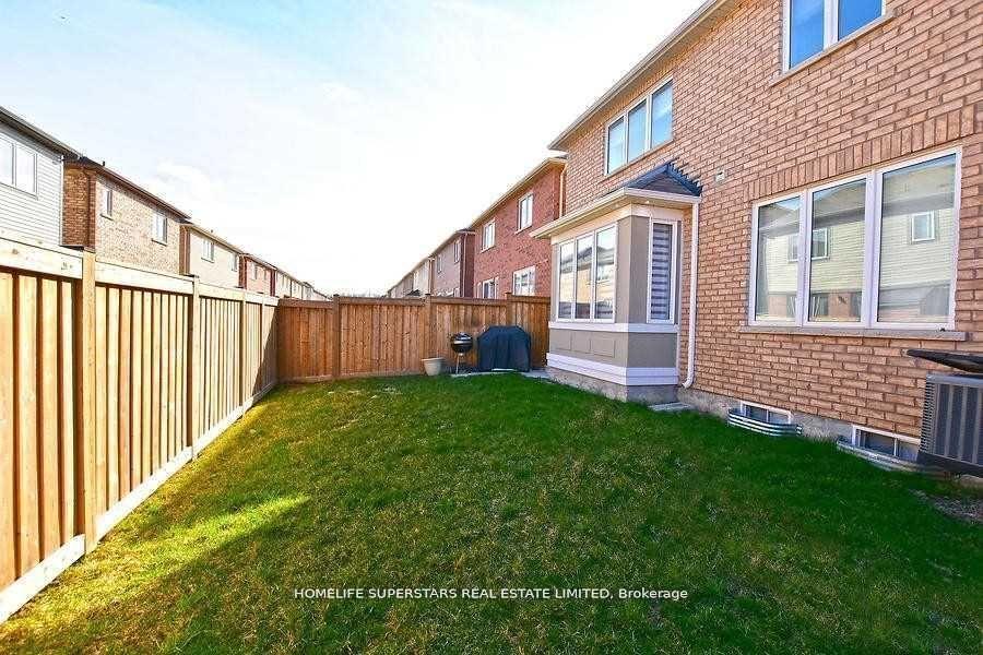 Photo 36 of 63 Enford Crescent, Brampton, Northwest Brampton — HOMEH
