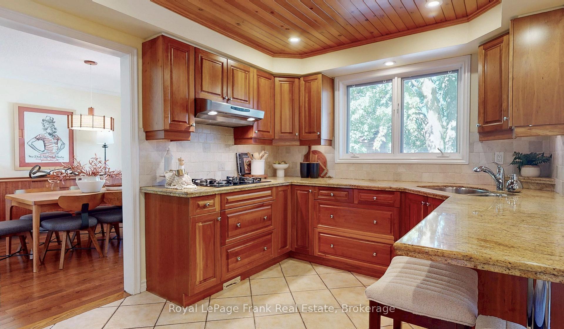 Photo 8 of 204 St John Street E, Whitby, Downtown Whitby — HOMEH