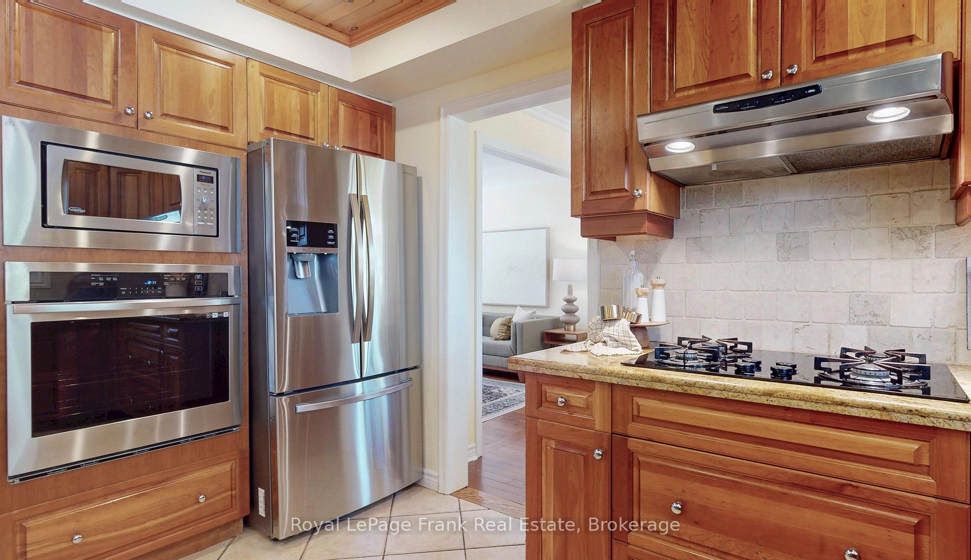 Photo 10 of 204 St John Street E, Whitby, Downtown Whitby — HOMEH