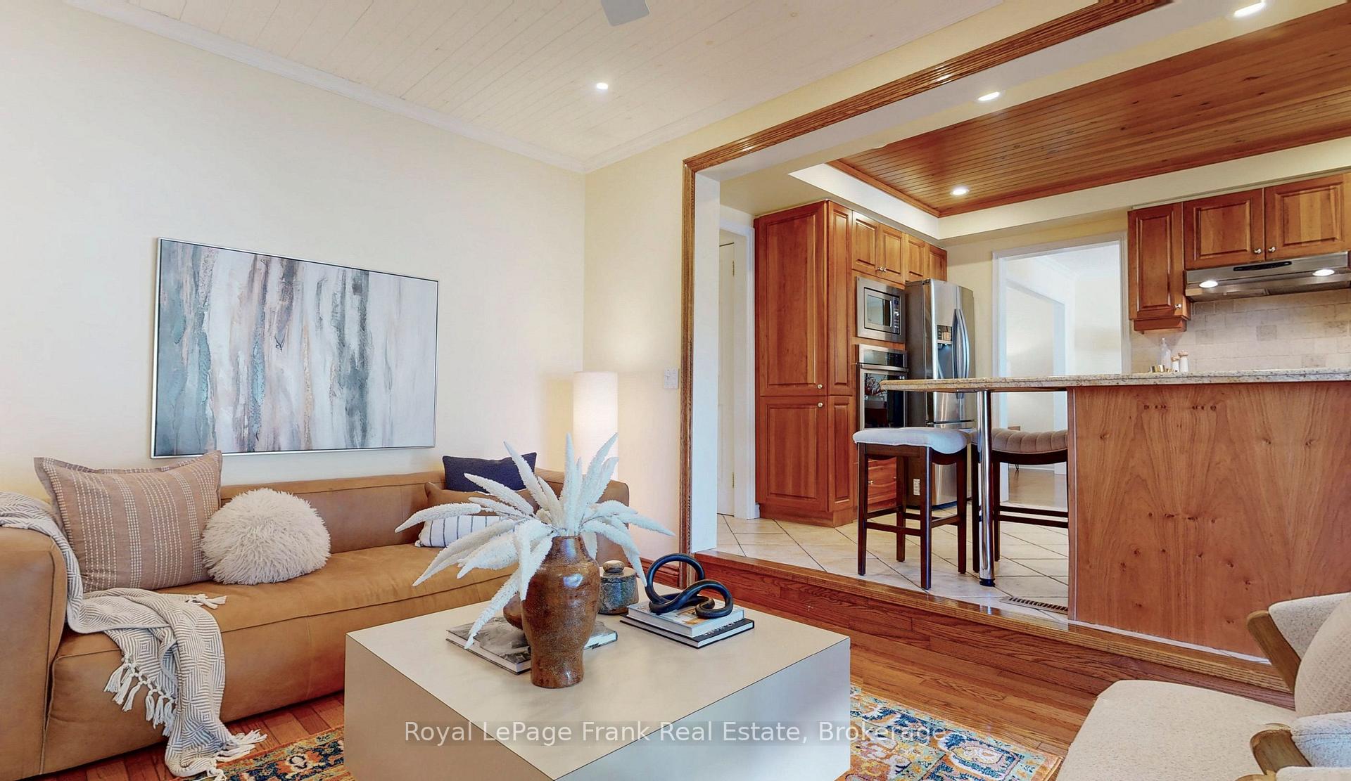 Photo 13 of 204 St John Street E, Whitby, Downtown Whitby — HOMEH