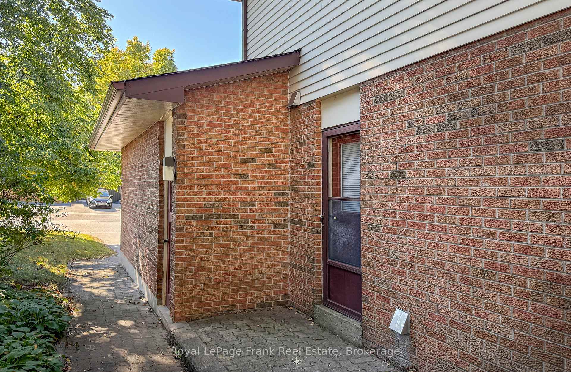 Photo 44 of 204 St John Street E, Whitby, Downtown Whitby — HOMEH