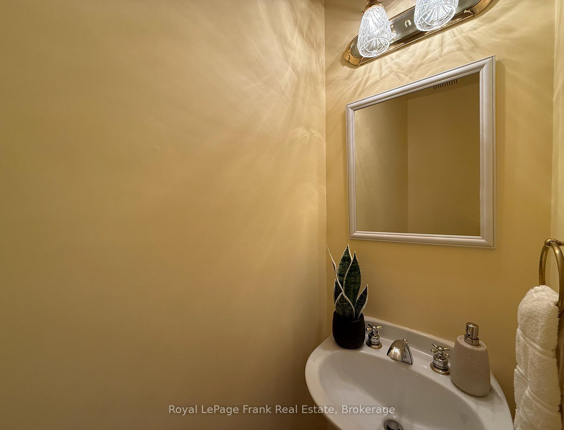 Photo 45 of 204 St John Street E, Whitby, Downtown Whitby — HOMEH
