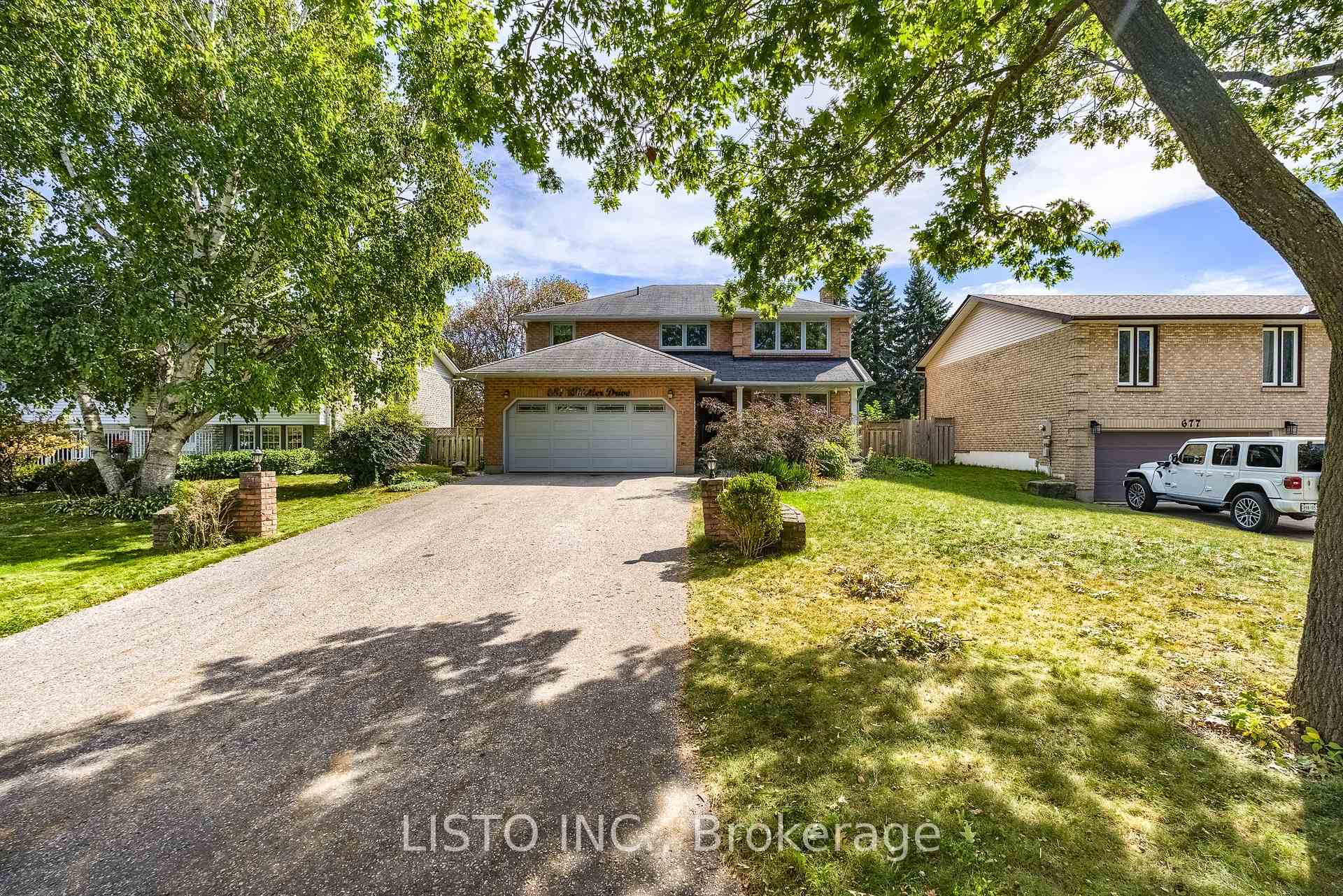 Photo 2 of 681 Whistler Drive, Oshawa, Northglen — HOMEH