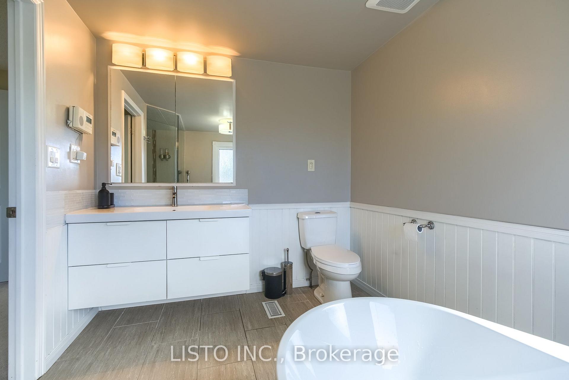 Photo 36 of 681 Whistler Drive, Oshawa, Northglen — HOMEH