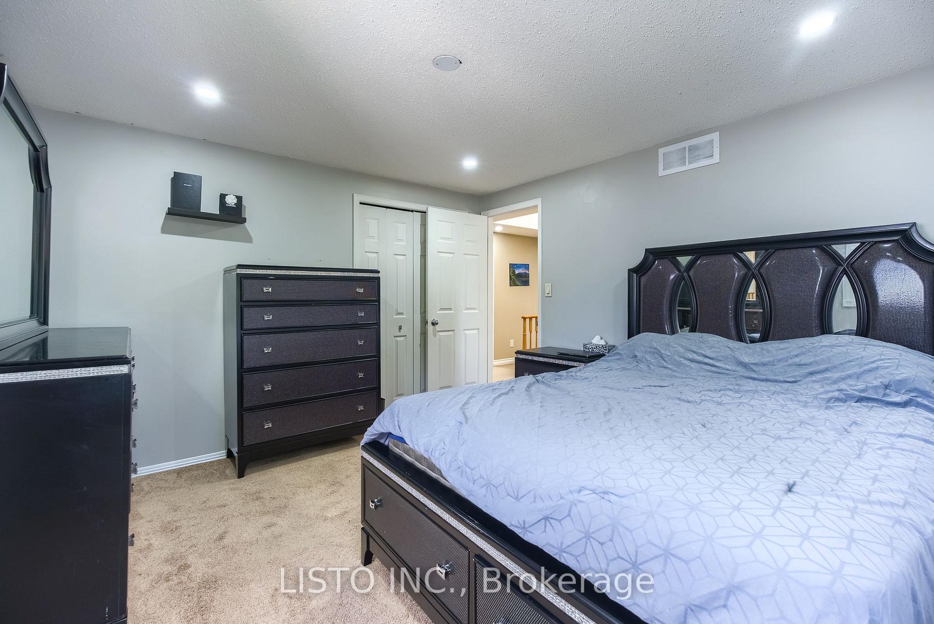 Photo 43 of 681 Whistler Drive, Oshawa, Northglen — HOMEH