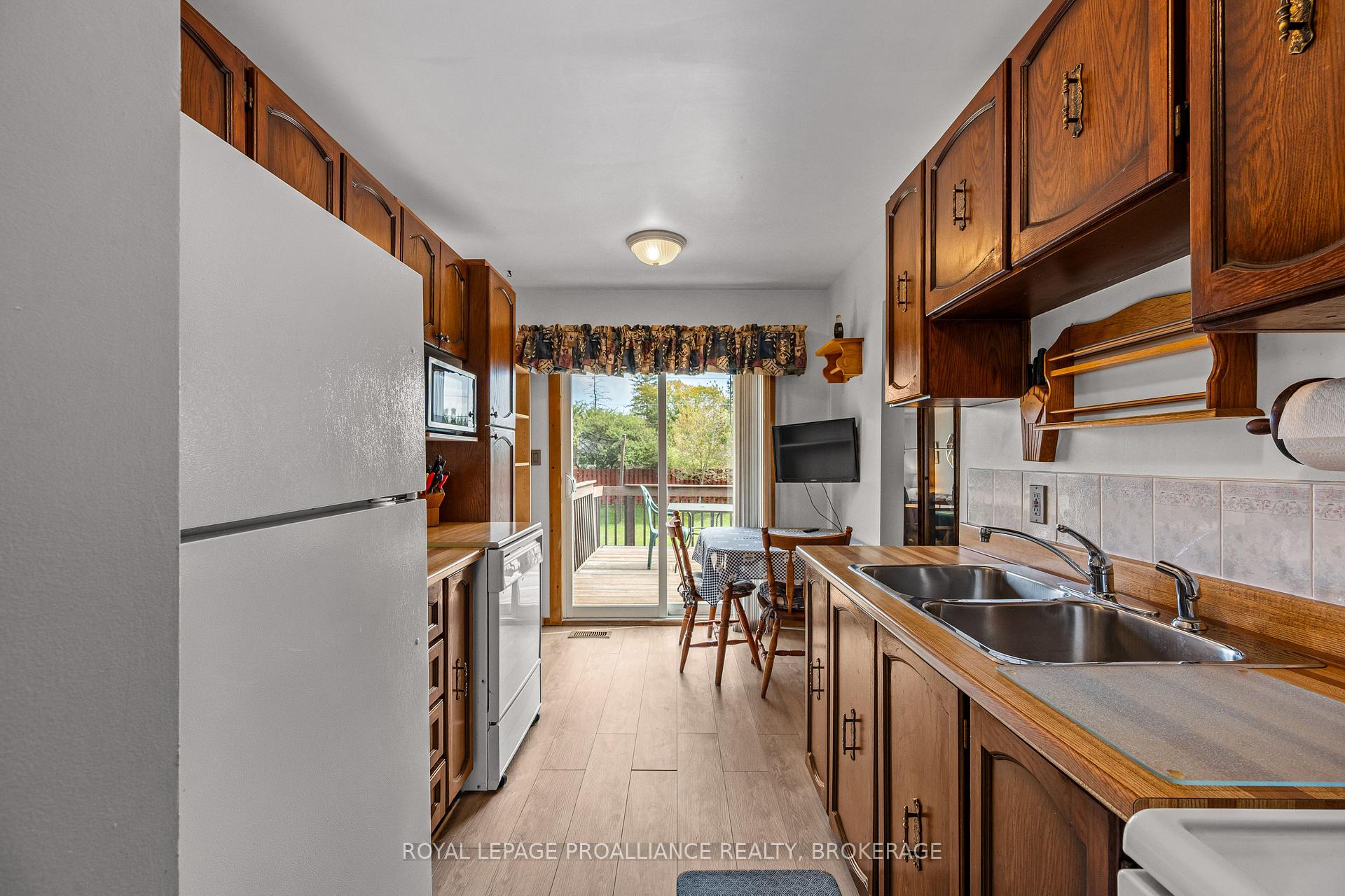 Photo 10 of 956 Kenshaw Street, Kingston, North of Taylor-Kidd Blvd — HOMEH