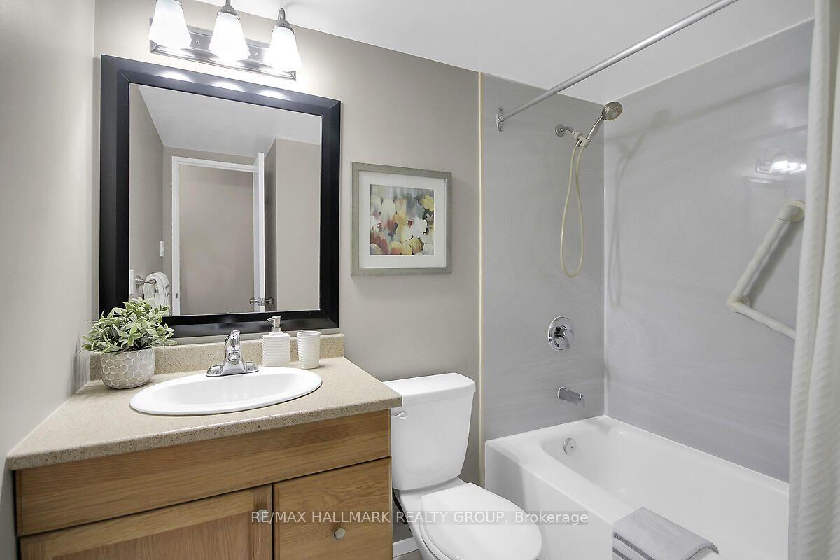 Photo 21 of Unit 704, 555 Brittany Drive, Ottawa, Viscount Alexander Park — HOMEH