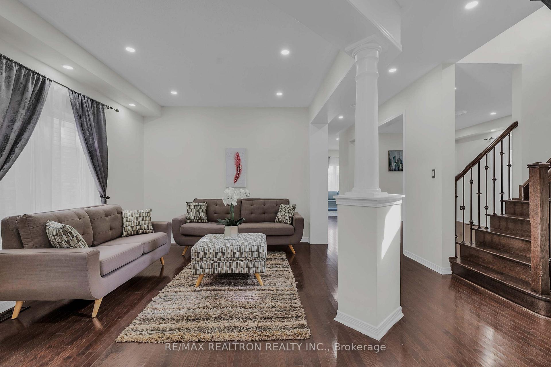 Photo 9 of 51 Swindells Street, Clarington, Bowmanville — HOMEH