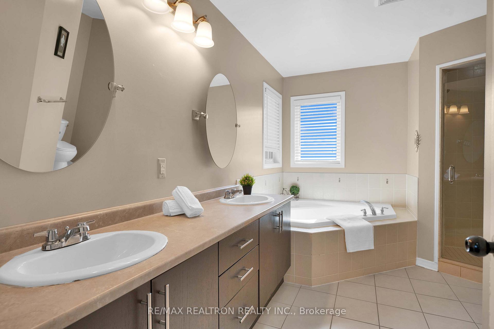 Photo 28 of 51 Swindells Street, Clarington, Bowmanville — HOMEH