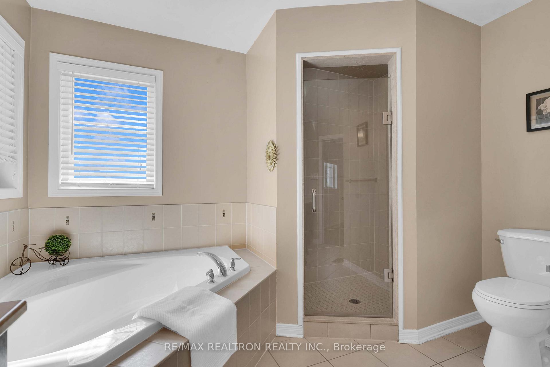 Photo 29 of 51 Swindells Street, Clarington, Bowmanville — HOMEH