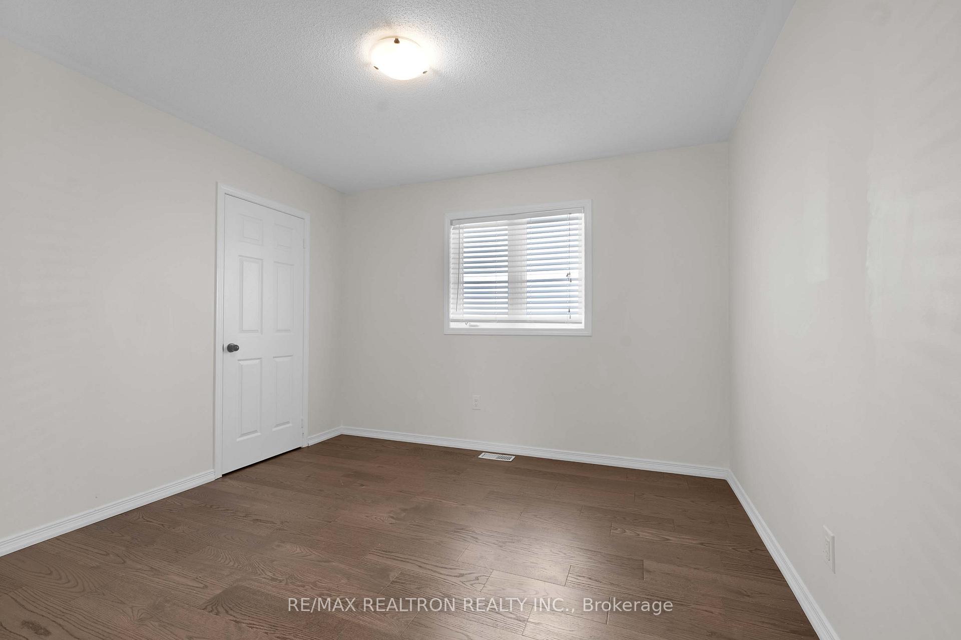 Photo 32 of 51 Swindells Street, Clarington, Bowmanville — HOMEH