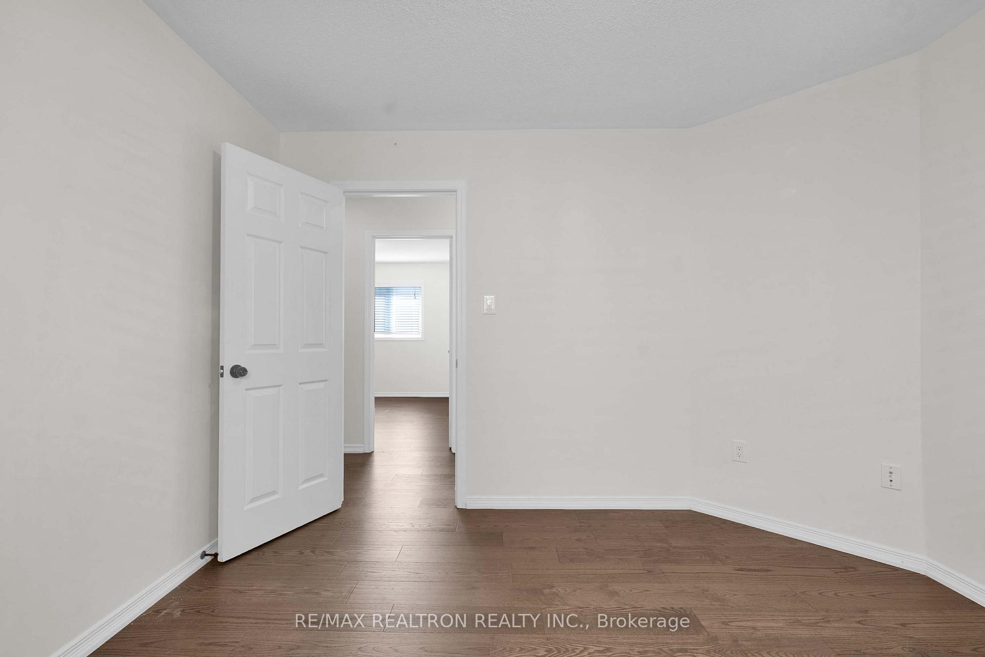 Photo 33 of 51 Swindells Street, Clarington, Bowmanville — HOMEH