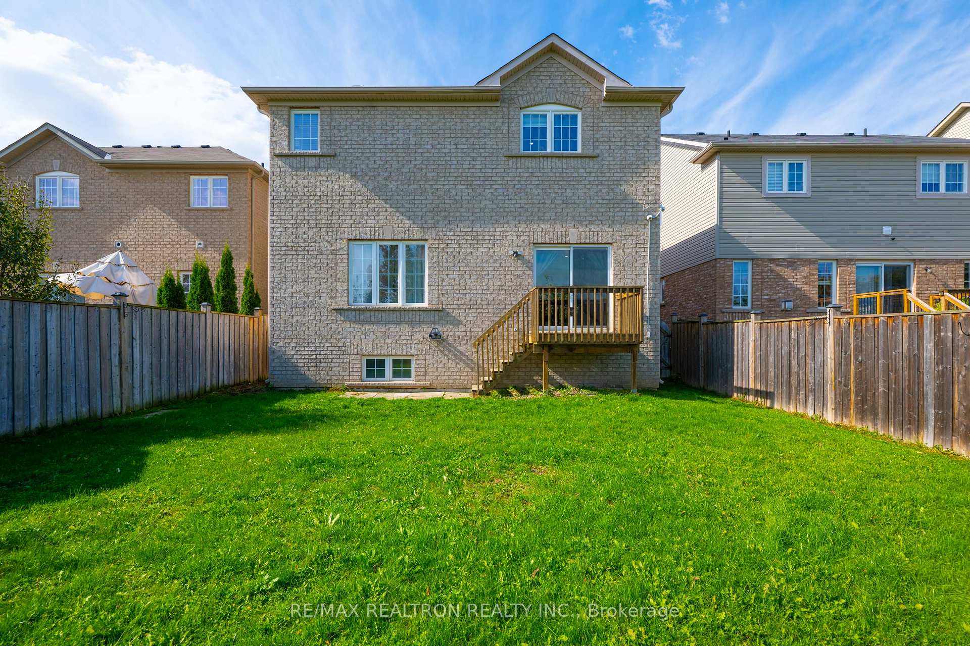 Photo 43 of 51 Swindells Street, Clarington, Bowmanville — HOMEH