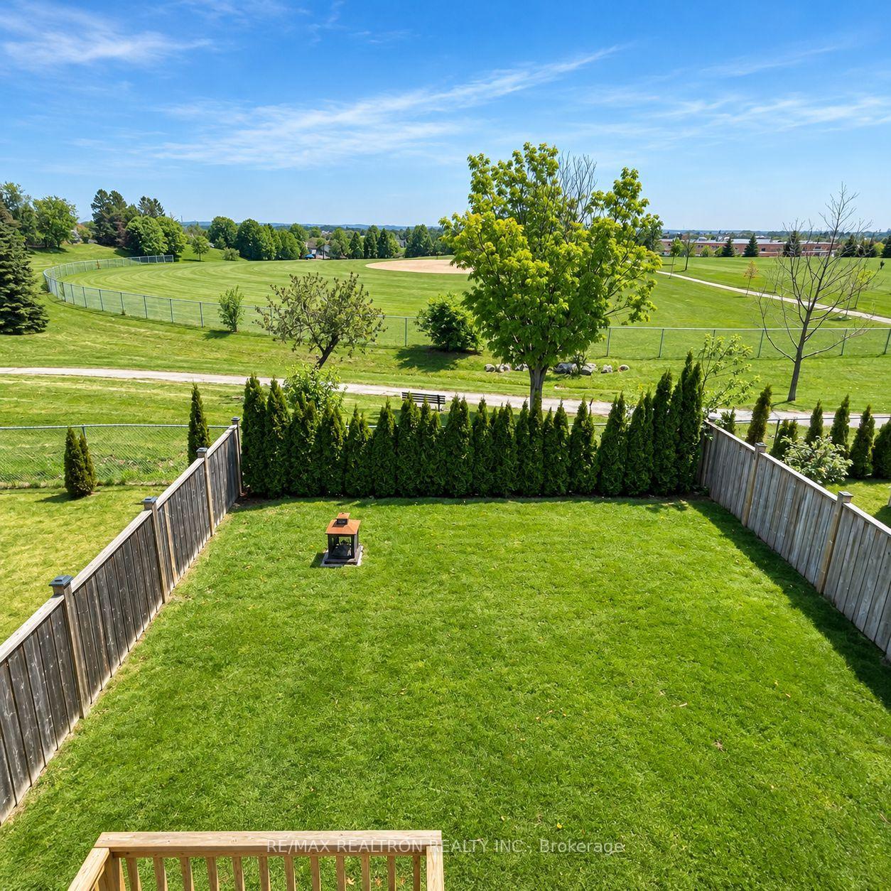 Photo 46 of 51 Swindells Street, Clarington, Bowmanville — HOMEH