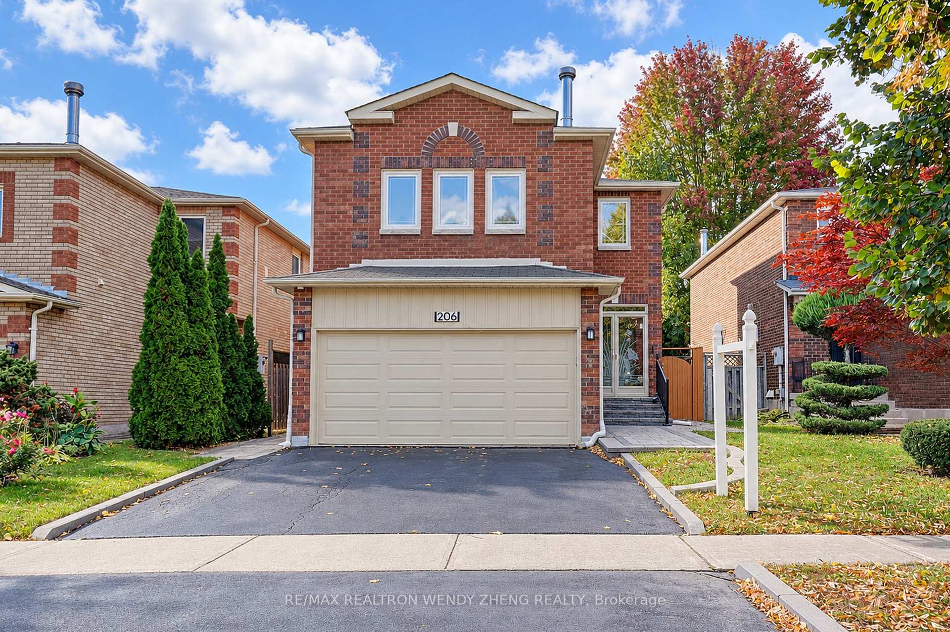 Photo of 206 Bernard Avenue