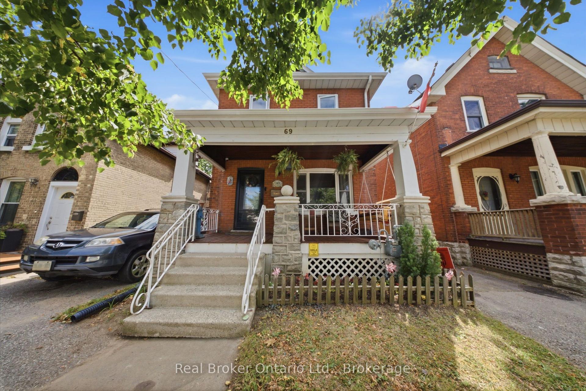 Photo 2 of 69 Arthur Street, Brantford, Victoria/Arthur — HOMEH
