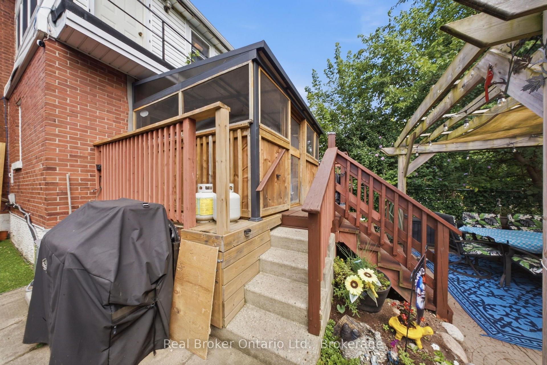 Photo 29 of 69 Arthur Street, Brantford, Victoria/Arthur — HOMEH