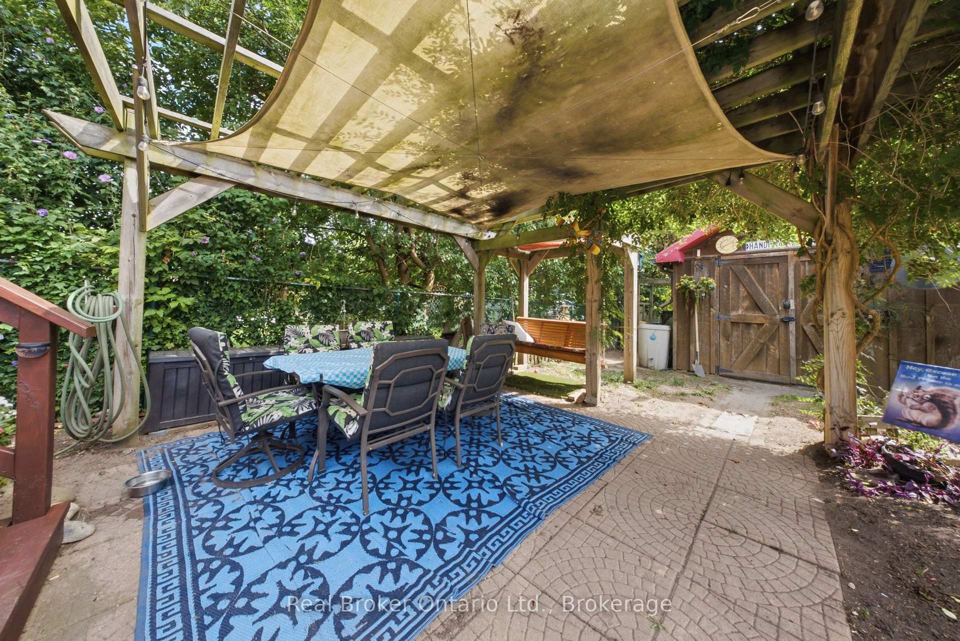 Photo 32 of 69 Arthur Street, Brantford, Victoria/Arthur — HOMEH