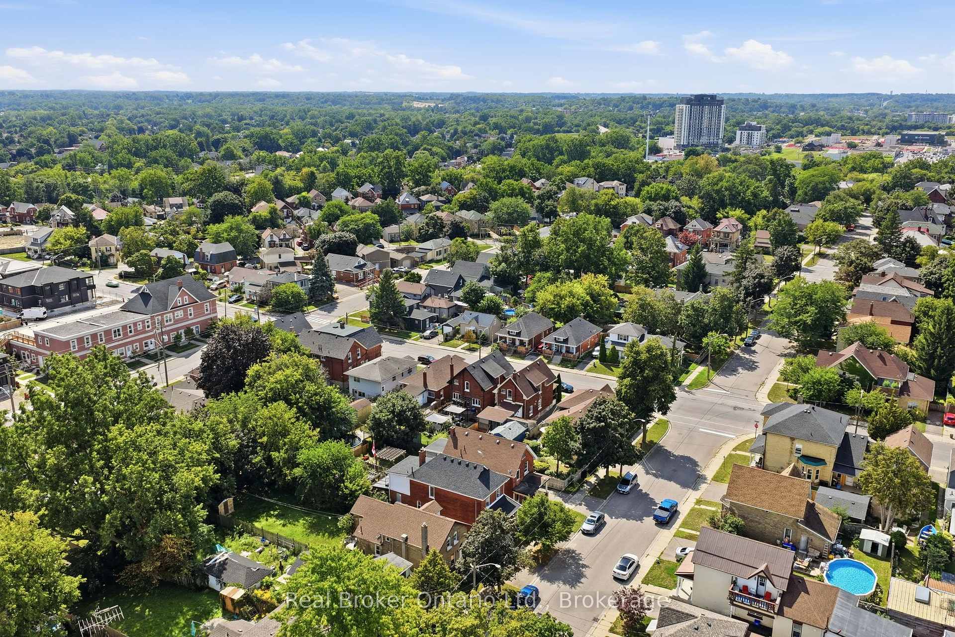 Photo 37 of 69 Arthur Street, Brantford, Victoria/Arthur — HOMEH